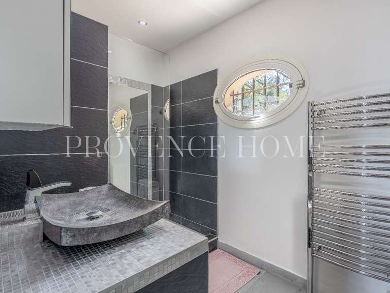 Propriété Cabrières-d'Avignon - 4 chambres - 257m²