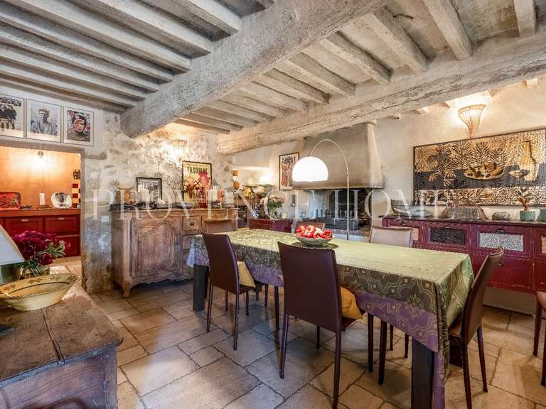 Propriété Robion - 5 chambres - 293m²