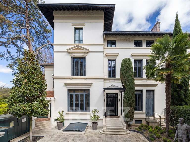 Hôtel particulier Lyon 6e - 682m²