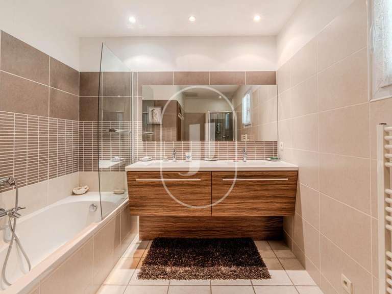 Maison Noves - 4 chambres - 150m²