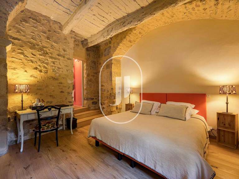 Propriété Malaucène - 10 chambres - 540m²