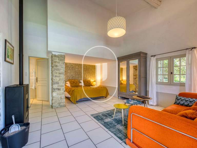 Propriété Malaucène - 10 chambres - 540m²