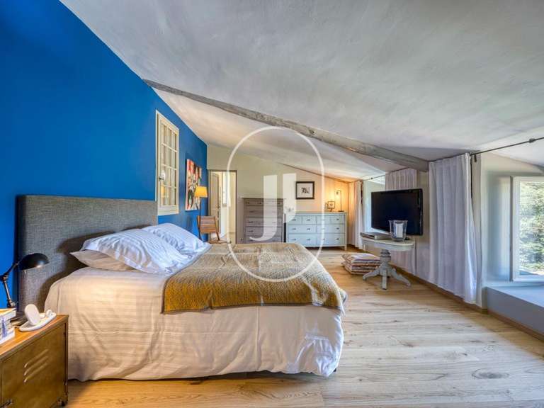 Propriété Malaucène - 10 chambres - 540m²