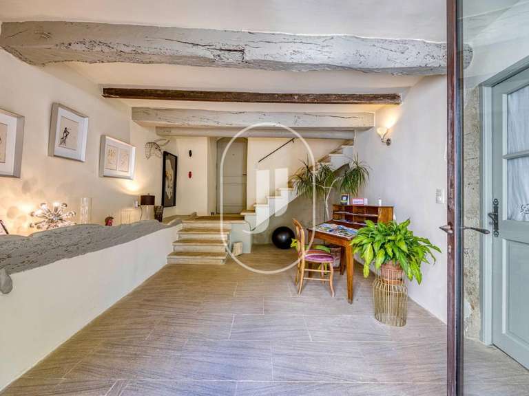 Propriété Malaucène - 10 chambres - 540m²