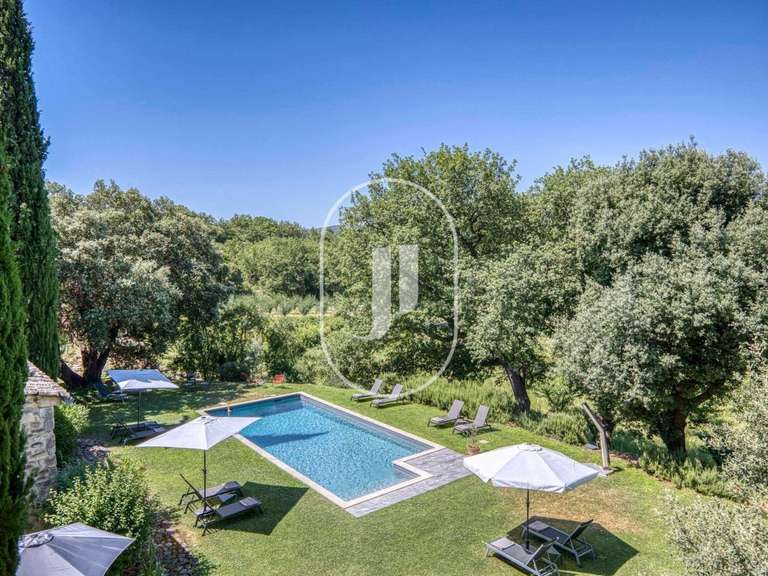 Propriété Malaucène - 10 chambres - 540m²