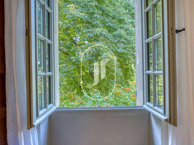 Propriété Malaucène - 10 chambres - 540m²
