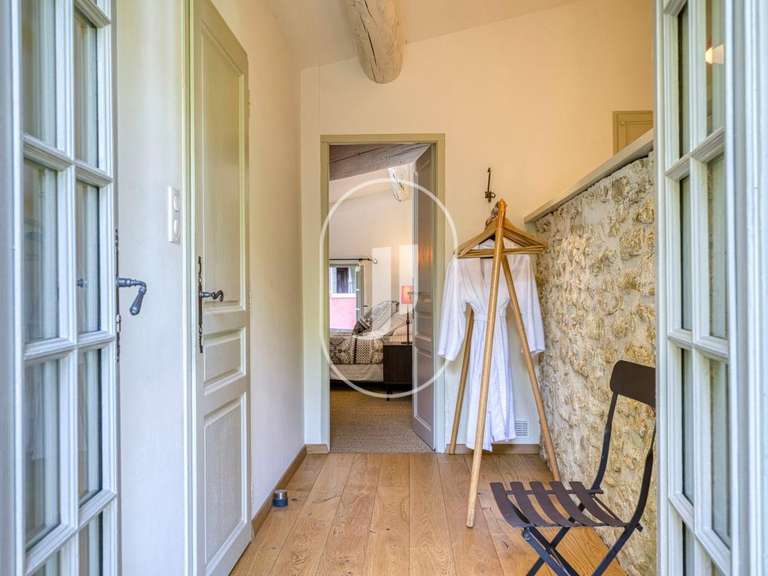 Propriété Malaucène - 10 chambres - 540m²