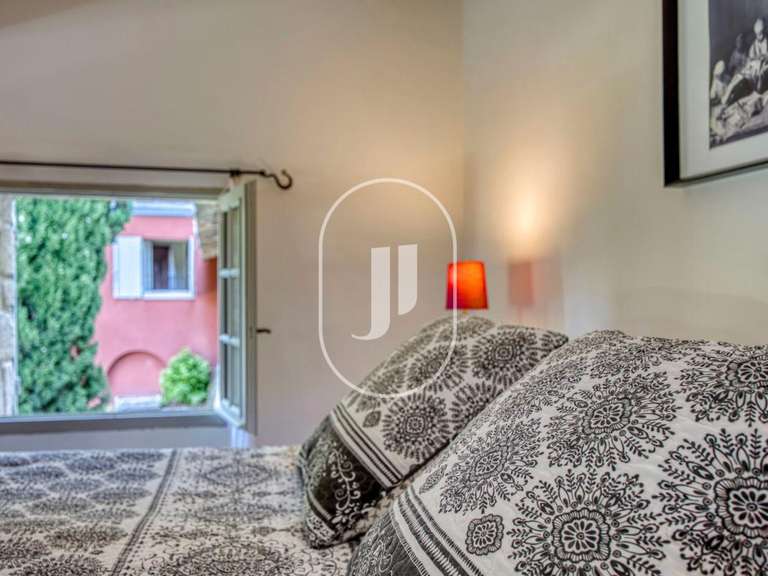 Propriété Malaucène - 10 chambres - 540m²