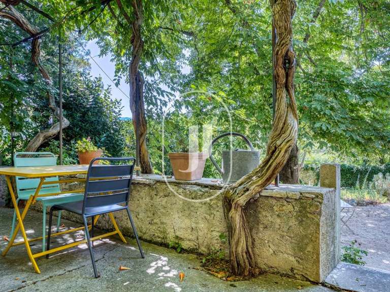 Propriété Malaucène - 10 chambres - 540m²