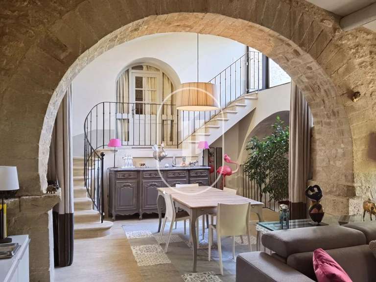 Propriété Malaucène - 10 chambres - 540m²