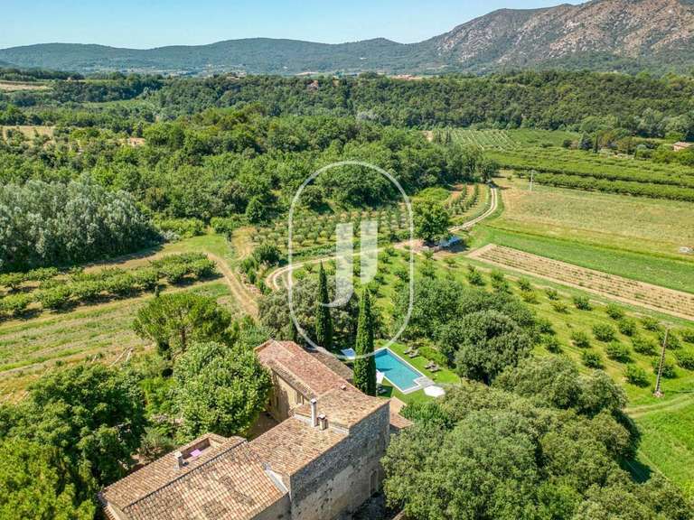 Propriété Malaucène - 10 chambres - 540m²