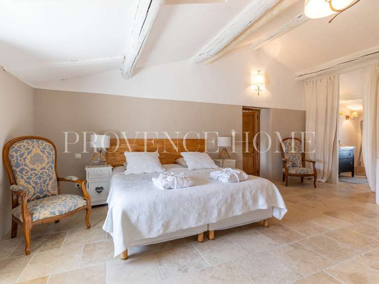 Propriété Pernes-les-Fontaines - 6 chambres - 358m²