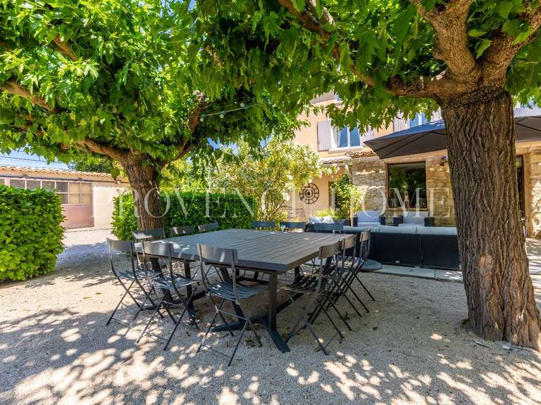 Propriété Pernes-les-Fontaines - 6 chambres - 358m²