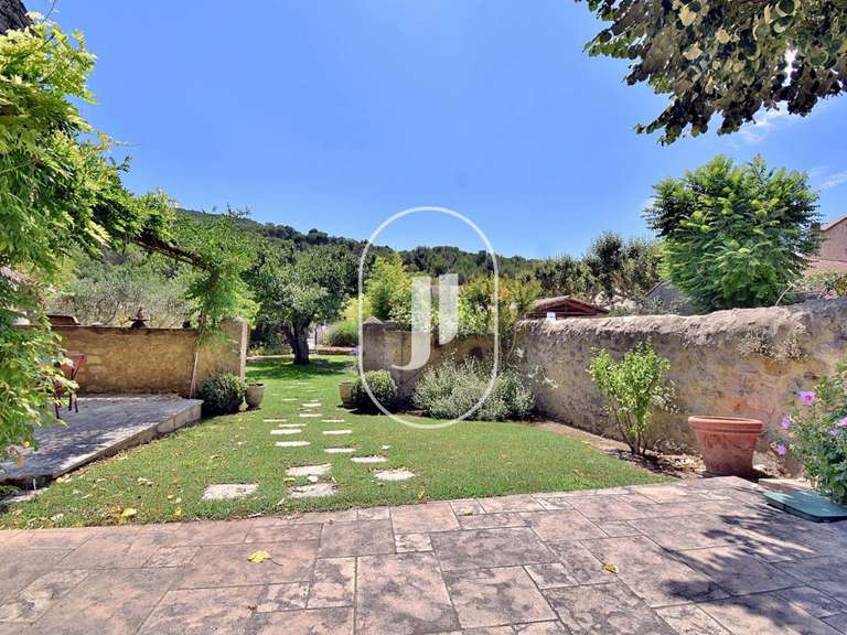 Maison Salon-de-Provence - 7 chambres - 350m²