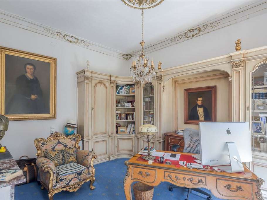 Castle La Ferrière-sur-Risle