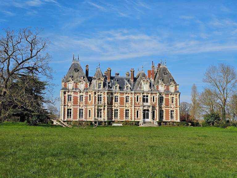 Château Angers - 26 chambres - 2000m²