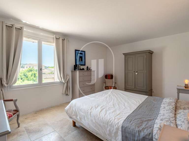 Maison Pernes-les-Fontaines - 6 chambres - 358m²