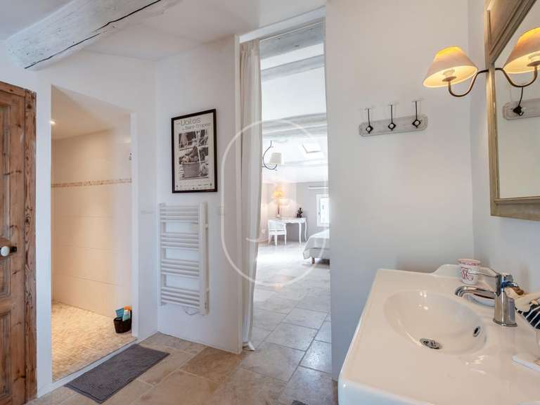Maison Pernes-les-Fontaines - 6 chambres - 358m²