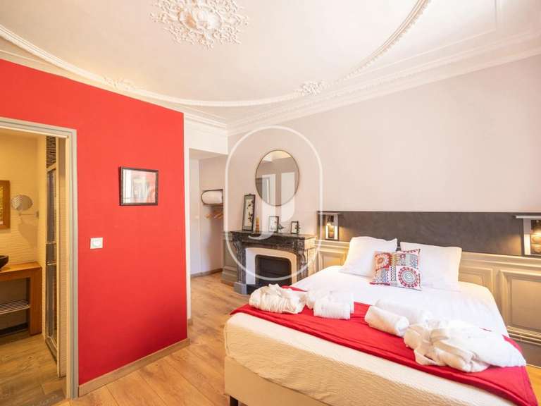 Maison Montélimar - 10 chambres - 381m²