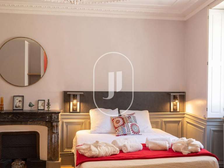 Maison Montélimar - 10 chambres - 381m²
