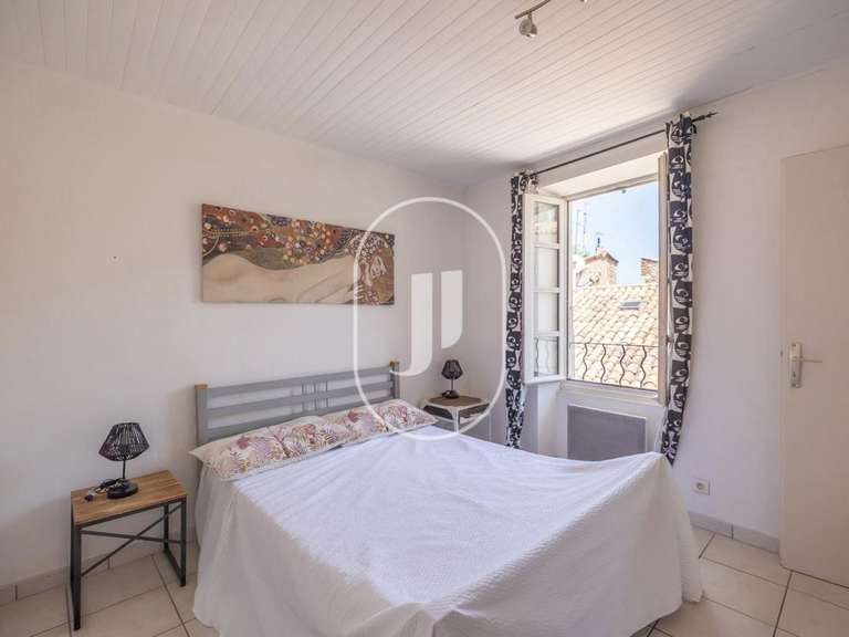 Maison Montélimar - 10 chambres - 381m²