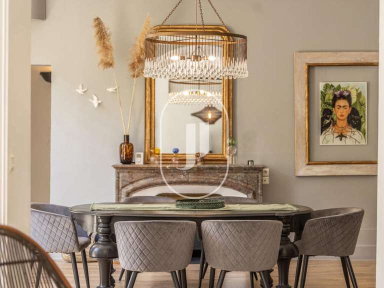 Maison Montélimar - 10 chambres - 381m²