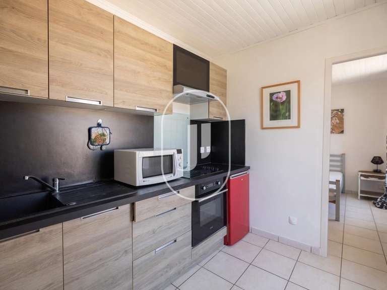 Maison Montélimar - 10 chambres - 381m²