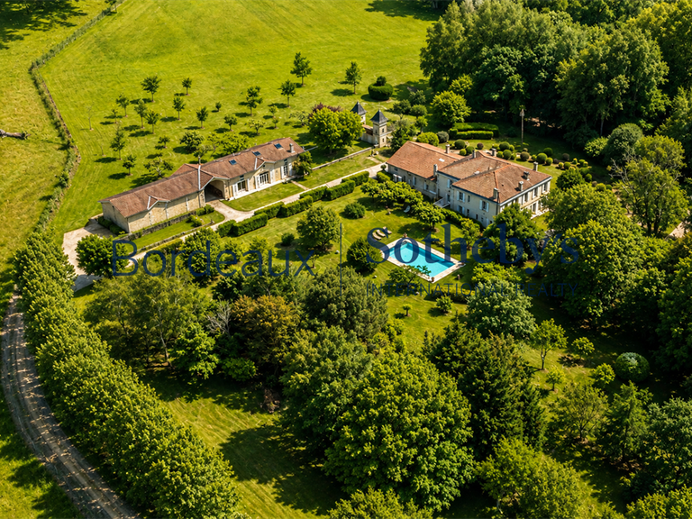 Château Bordeaux - 10 chambres - 800m²