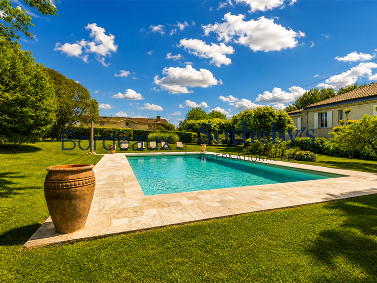 Château Bordeaux - 10 chambres - 800m²