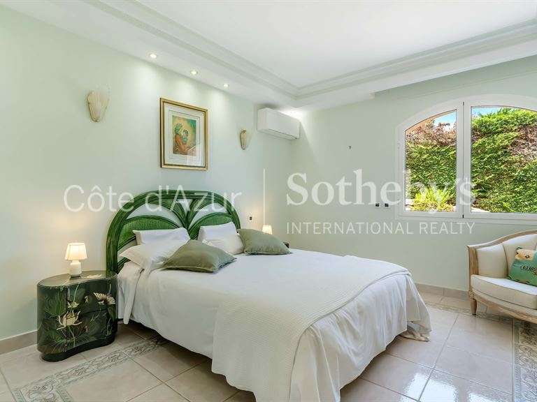 Maison Grimaud - 5 chambres - 306m²