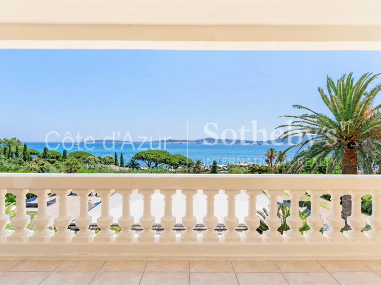 Maison Grimaud - 5 chambres - 306m²