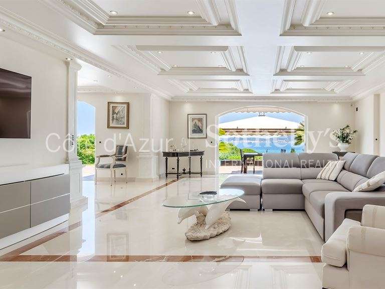 Maison Grimaud - 5 chambres - 306m²