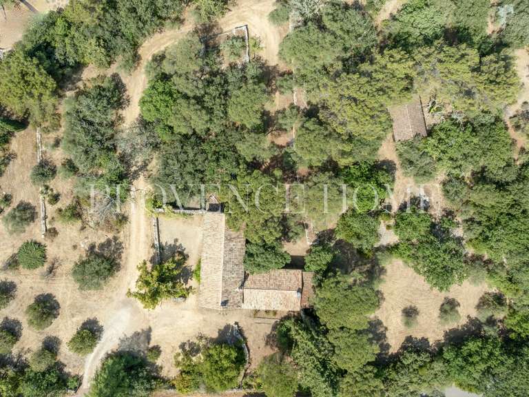 Property Cabrières-d'Avignon - 3 bedrooms - 190m²