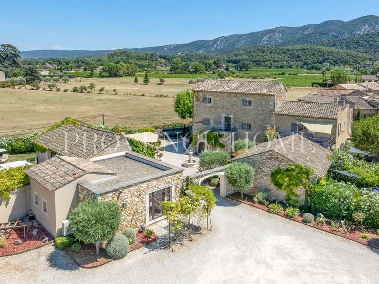 Propriété Gordes - 14 chambres - 620m²