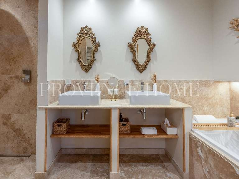 Propriété Gordes - 14 chambres - 620m²