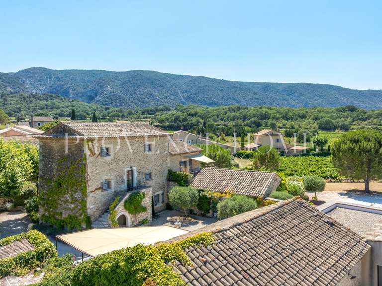 Propriété Gordes - 14 chambres - 620m²