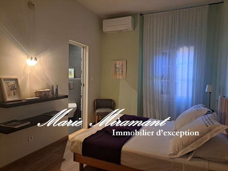 Hôtel particulier Uzès - 7 chambres - 450m²