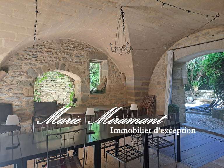 Hôtel particulier Uzès - 7 chambres - 450m²