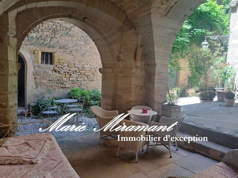 Hôtel particulier Uzès - 7 chambres - 450m²