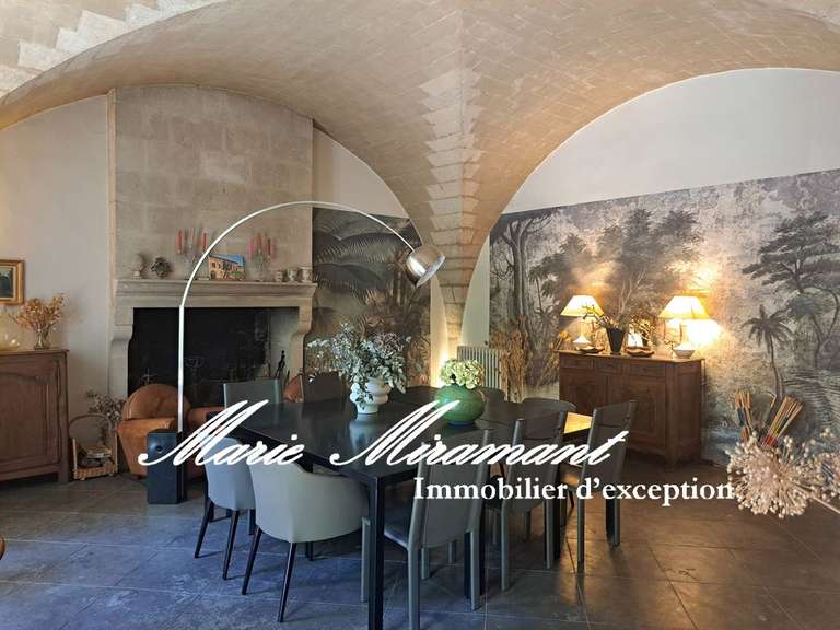 Hôtel particulier Uzès - 7 chambres - 450m²