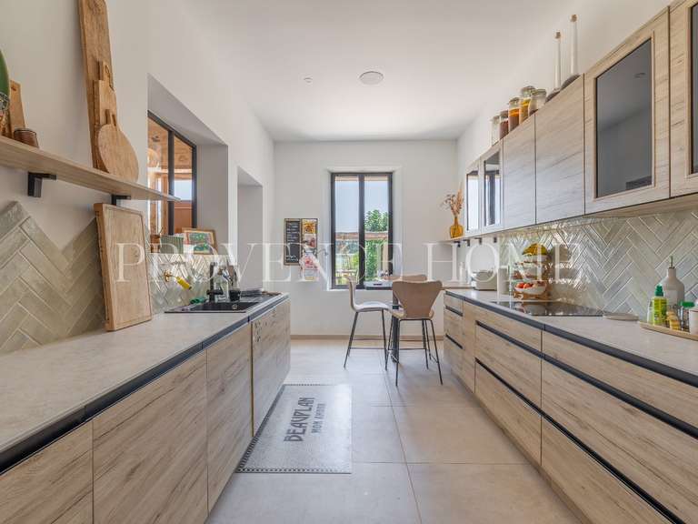 Property Cavaillon - 6 bedrooms - 350m²