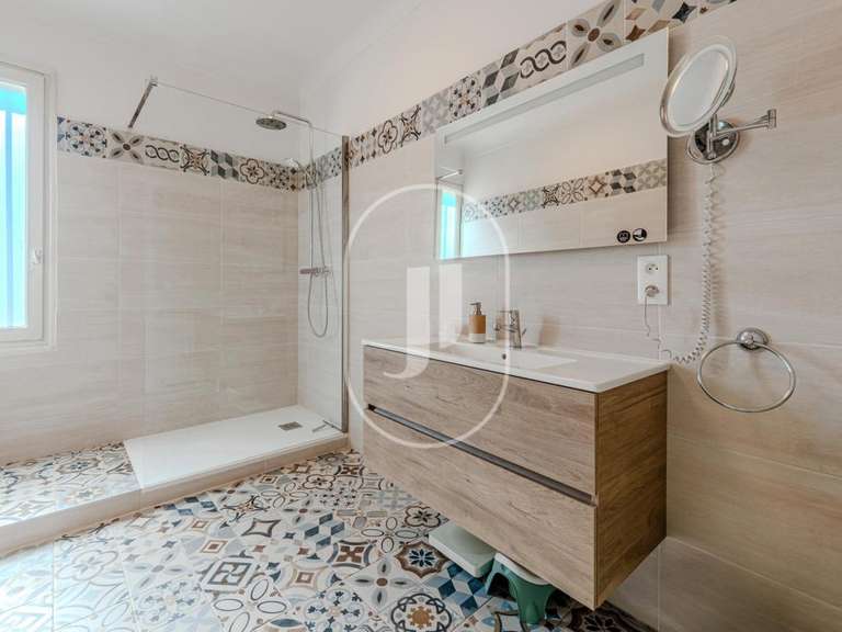 Maison Eyragues - 4 chambres - 215m²