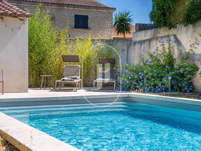 Maison Eyragues - 4 chambres - 215m²
