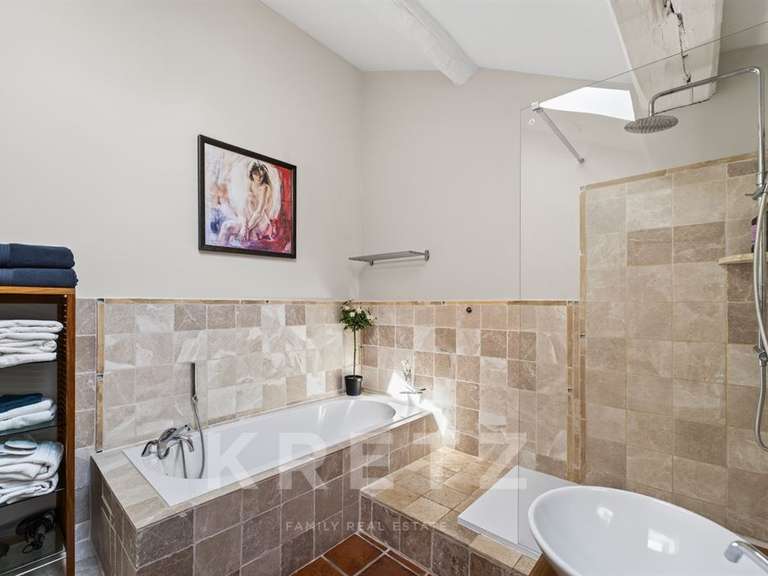 Château Pézenas - 24 chambres - 1400m²
