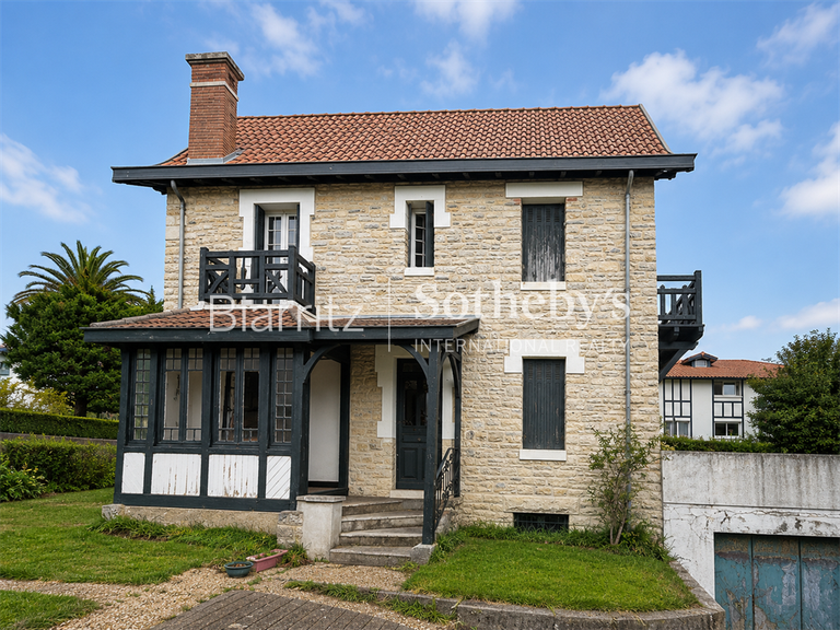 Maison Biarritz - 5 chambres - 211m²