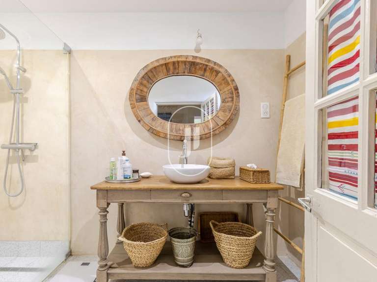 Maison Cabrières-d'Avignon - 4 chambres - 287m²
