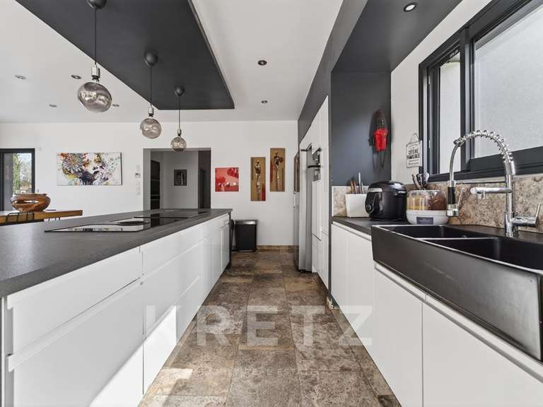 Maison Béziers - 8 chambres - 1270m²