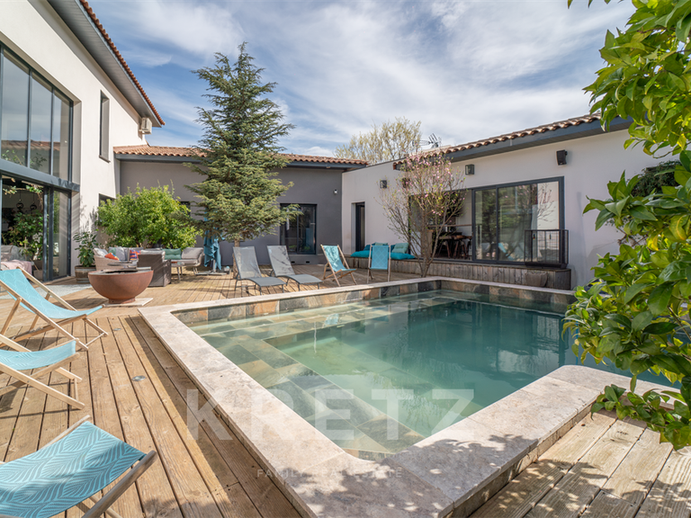 Maison Béziers - 8 chambres - 1270m²