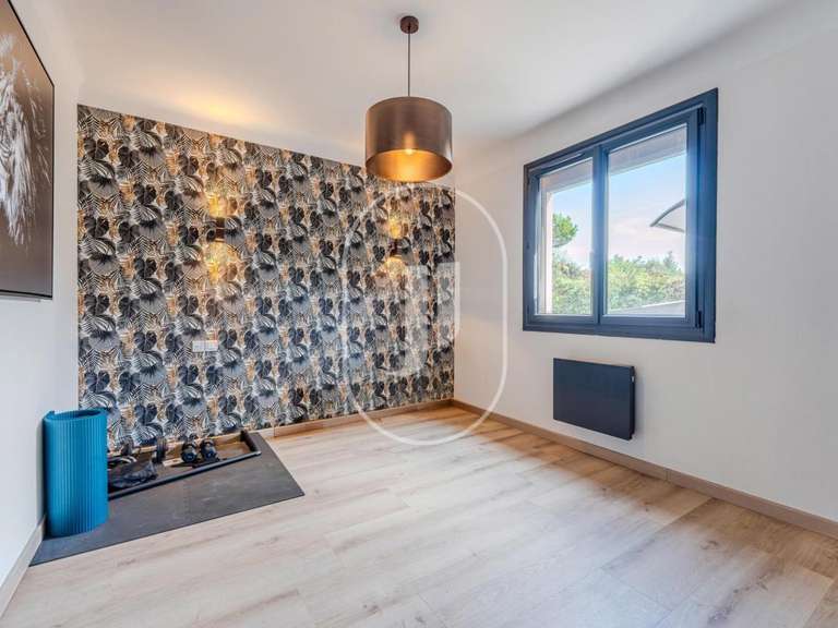 Maison Saint-Rémy-de-Provence - 4 chambres - 137m²