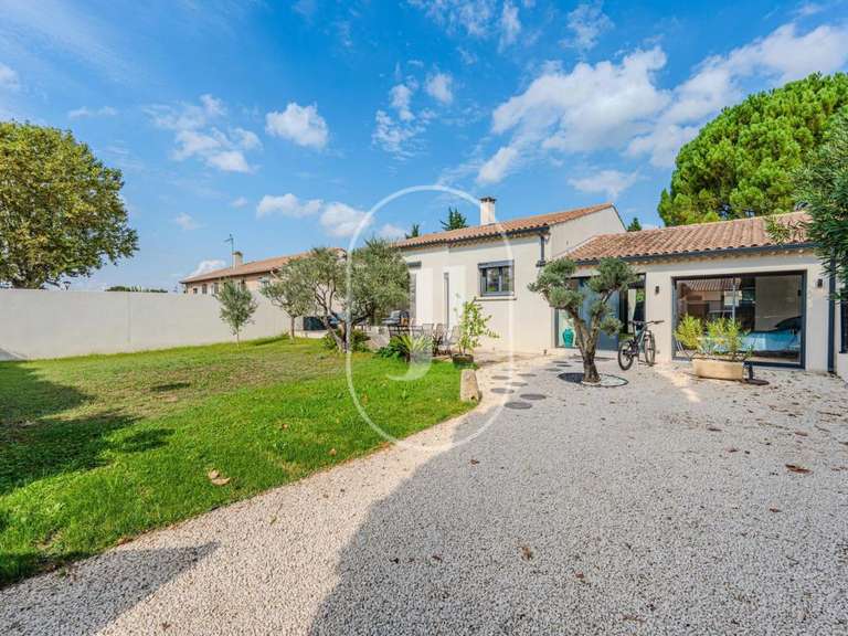 Maison Saint-Rémy-de-Provence - 4 chambres - 137m²